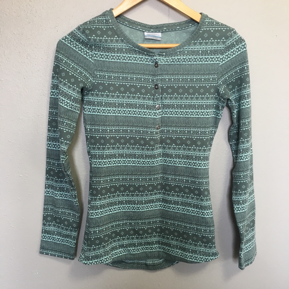 Columbia pullover long sleeve shirt